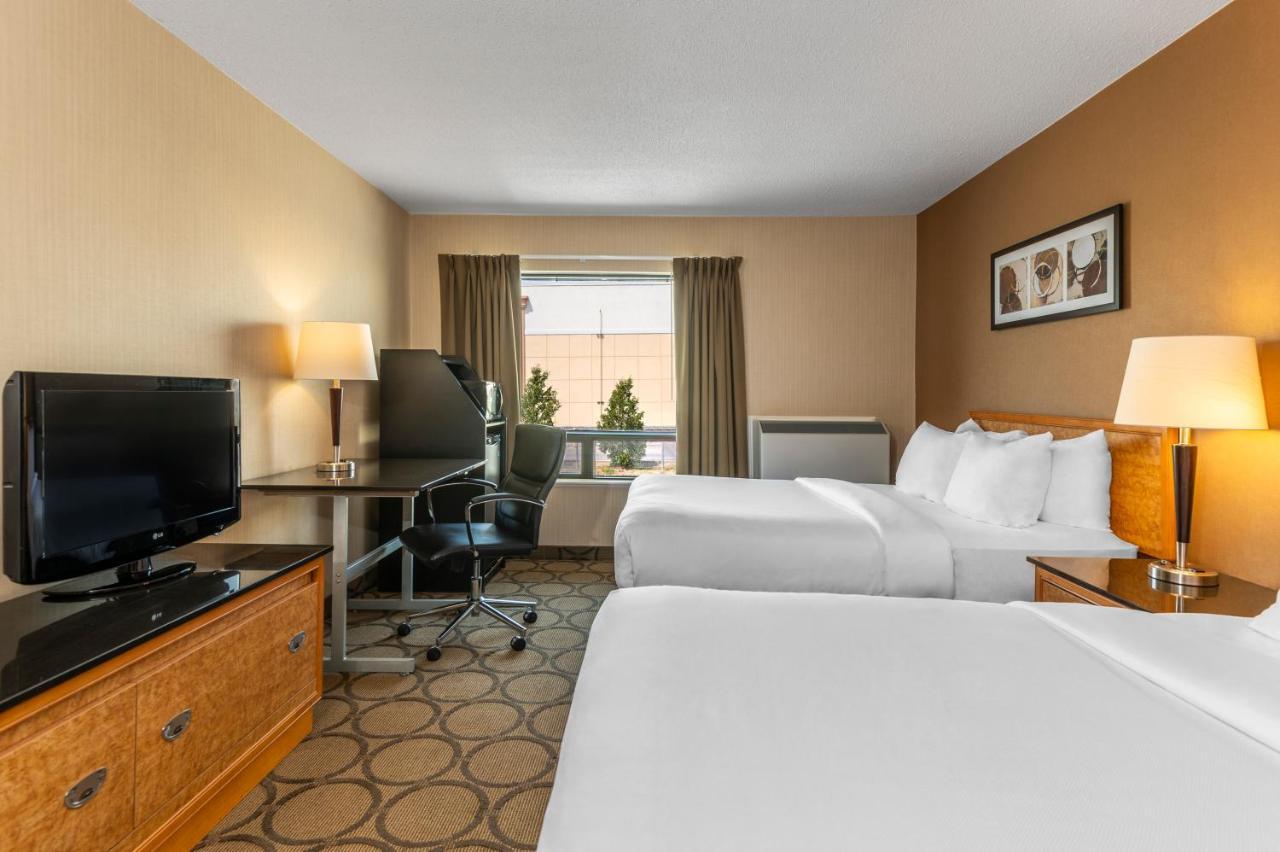 Comfort Airport East Inn