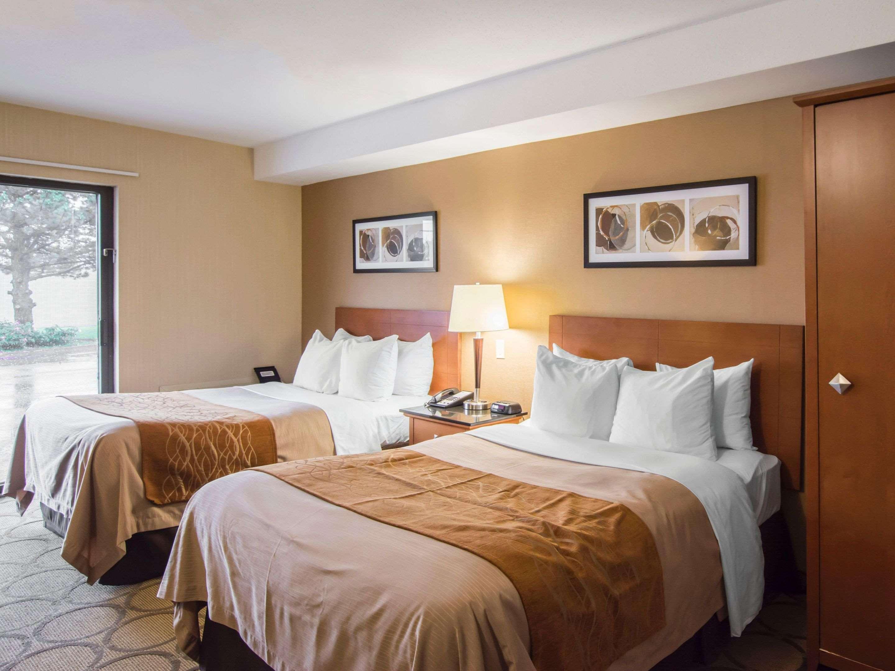 Inn Comfort Airport East Quebec City