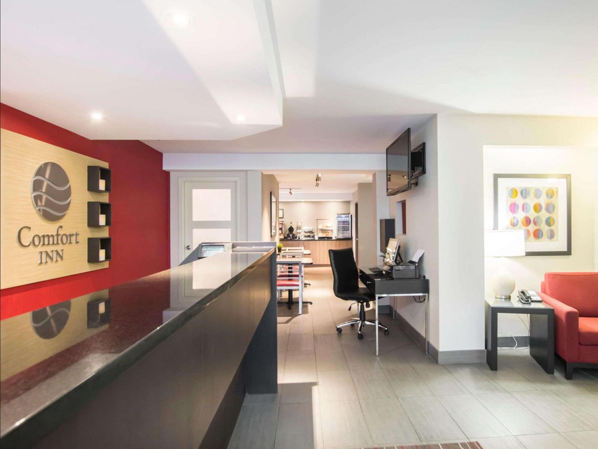 Comfort Airport East 3* Quebec City