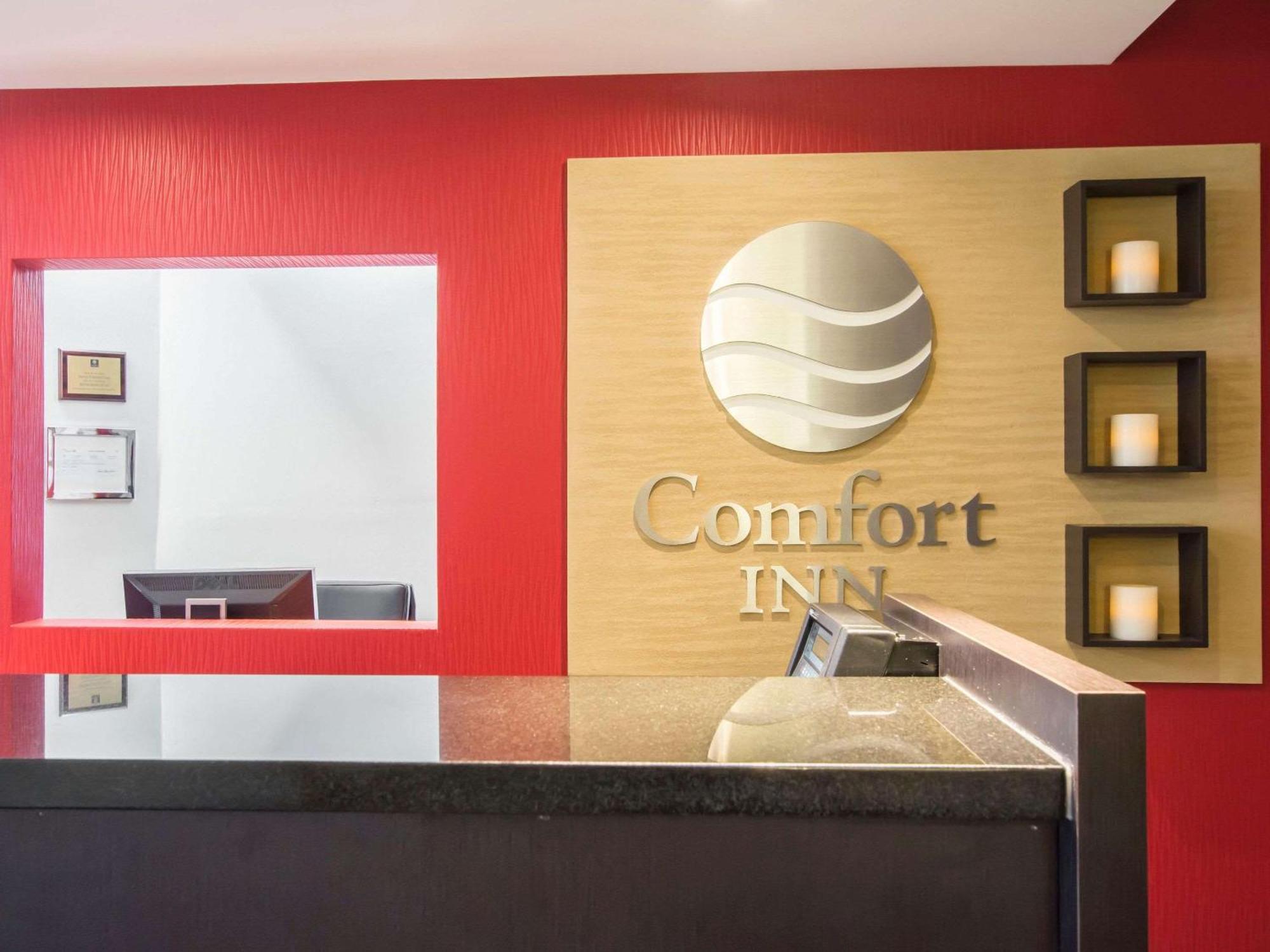 Comfort Airport East Inn
