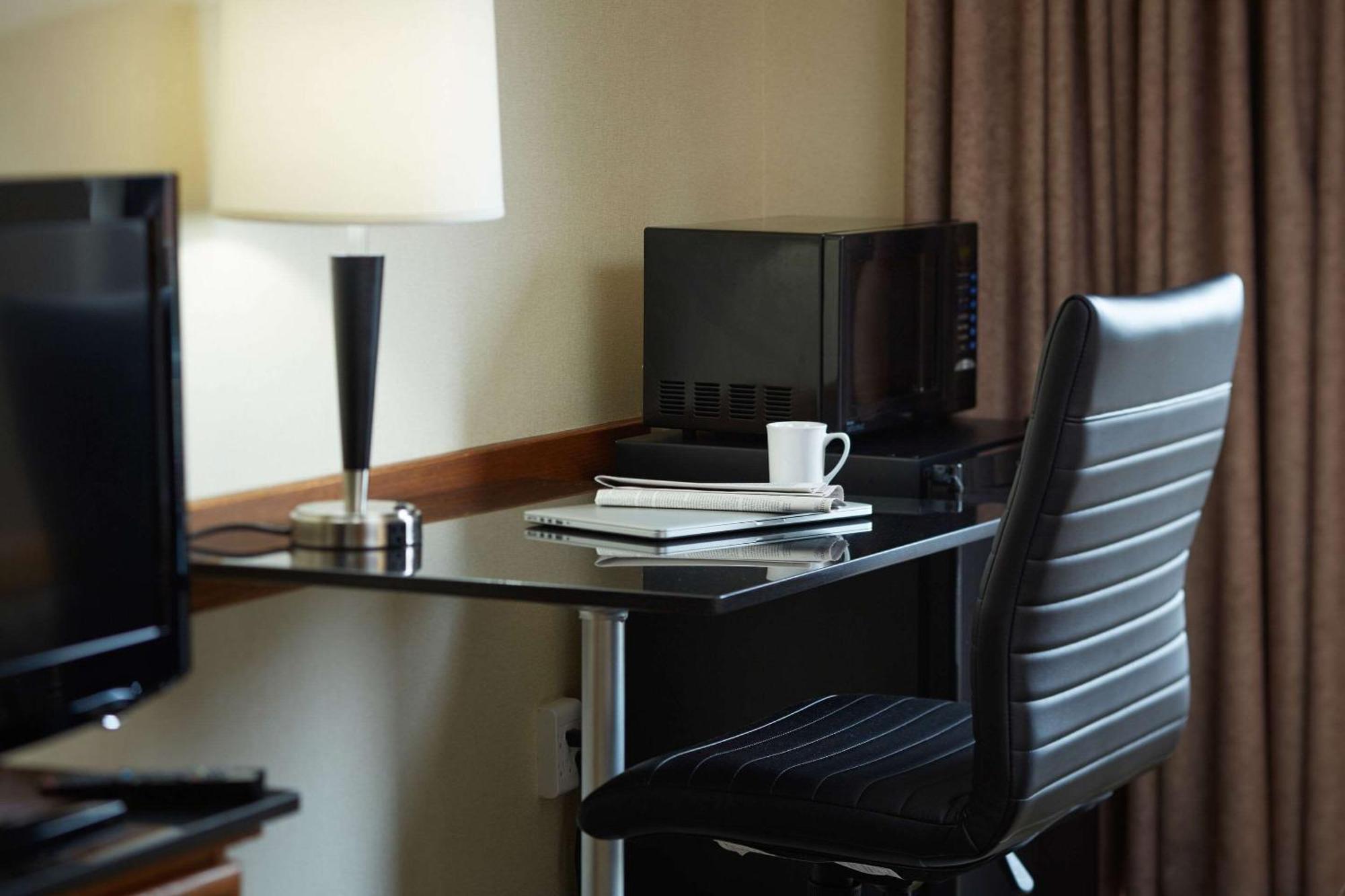 Inn Comfort Airport East 3*