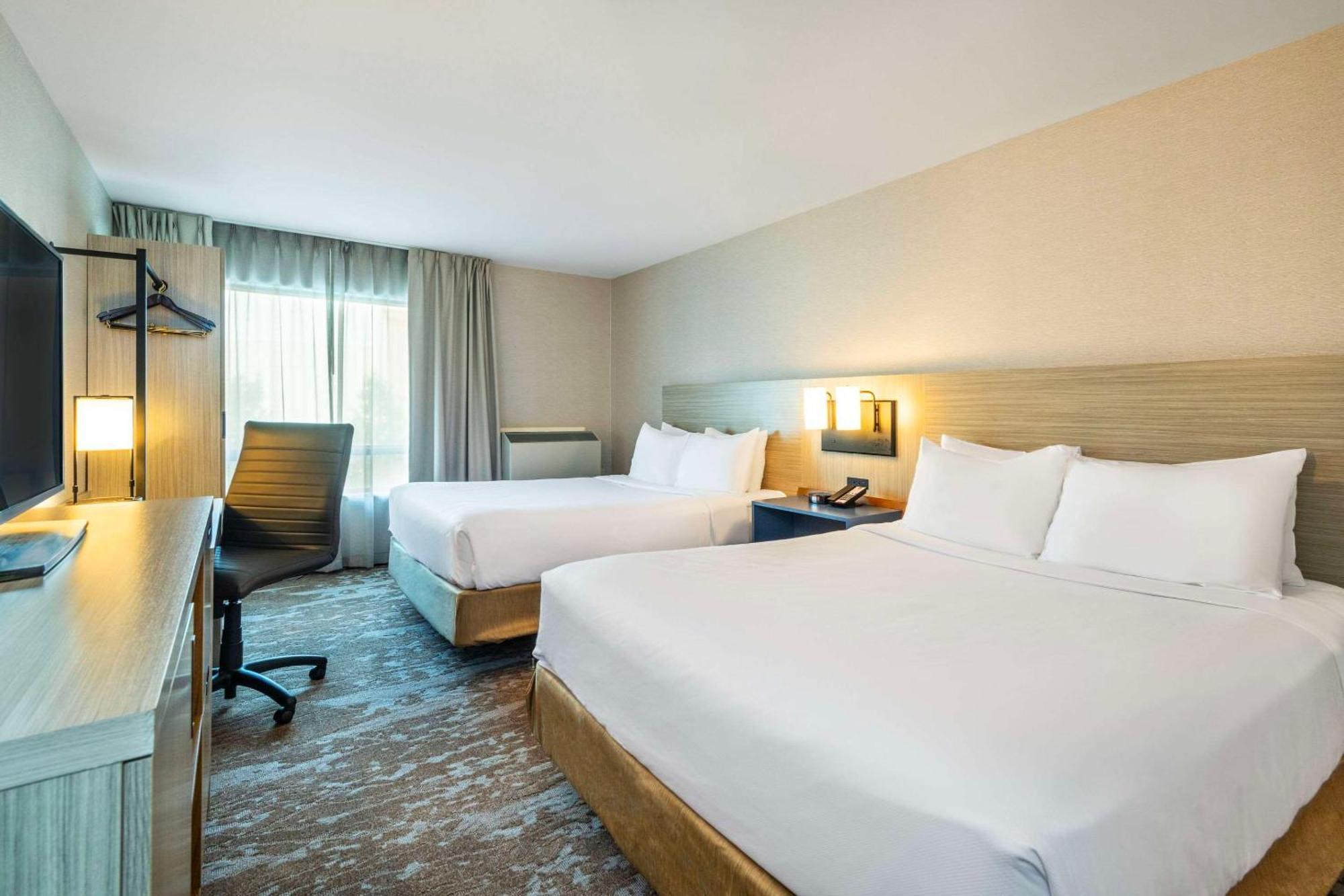 Comfort Airport East 3*