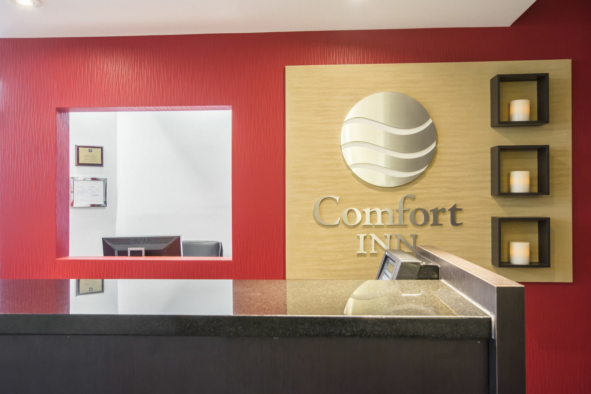 Comfort Airport East 3*